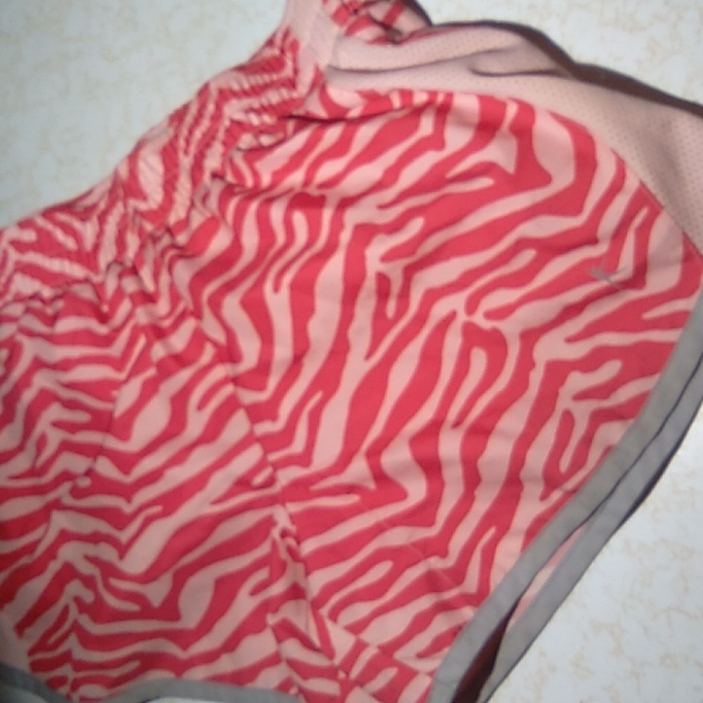 Girls LG (10-12) swim shorts - Picture 5 of 10